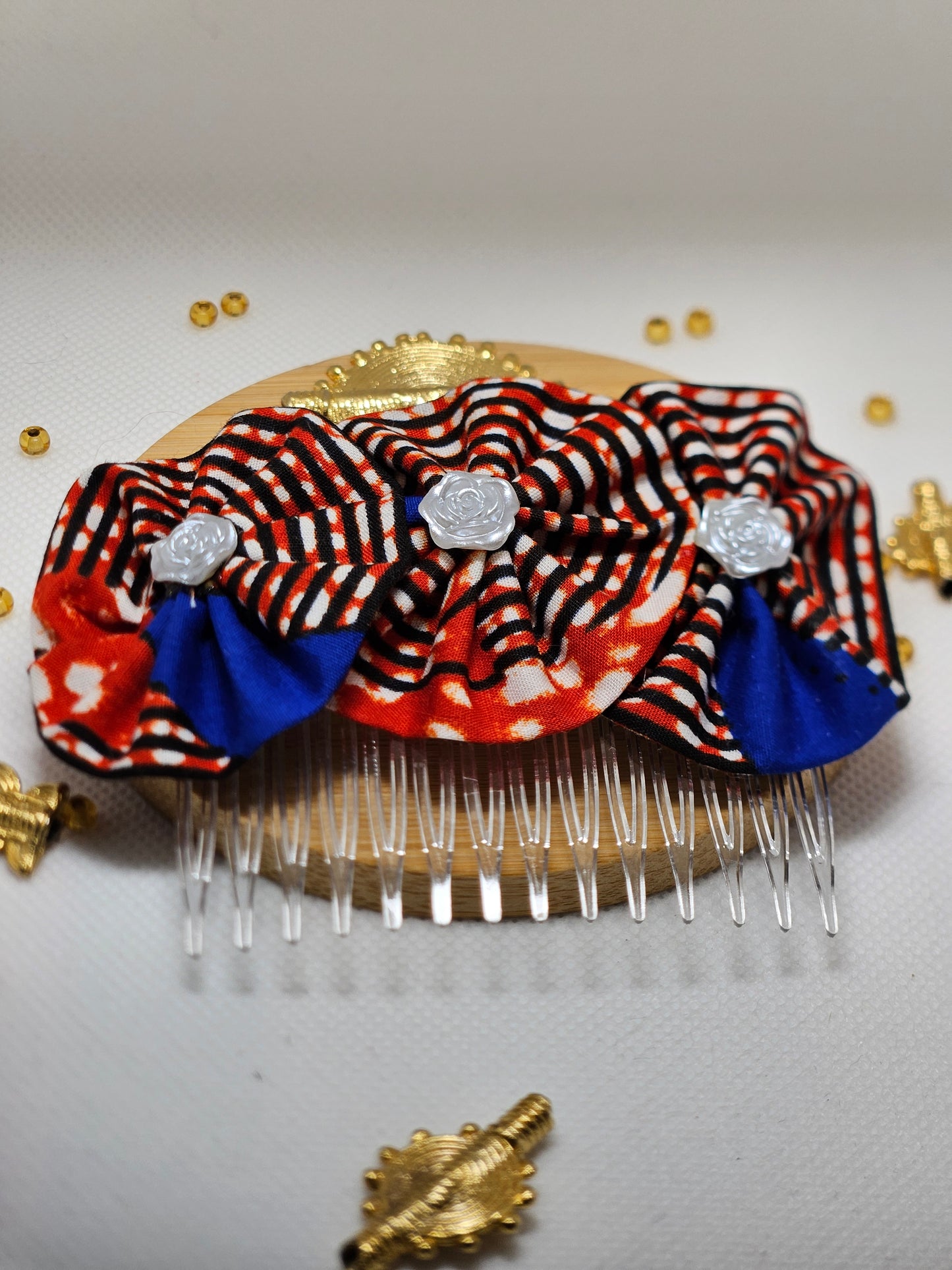 Peigne en coloré en wax